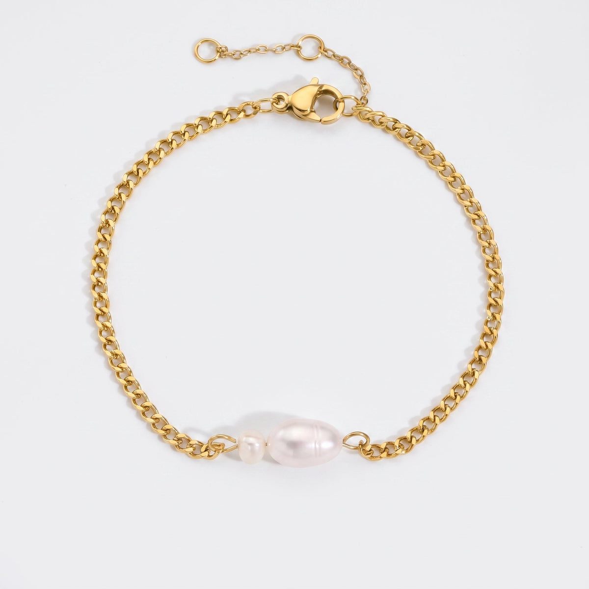 Noemi Pearl Gold Chain Bracelet
