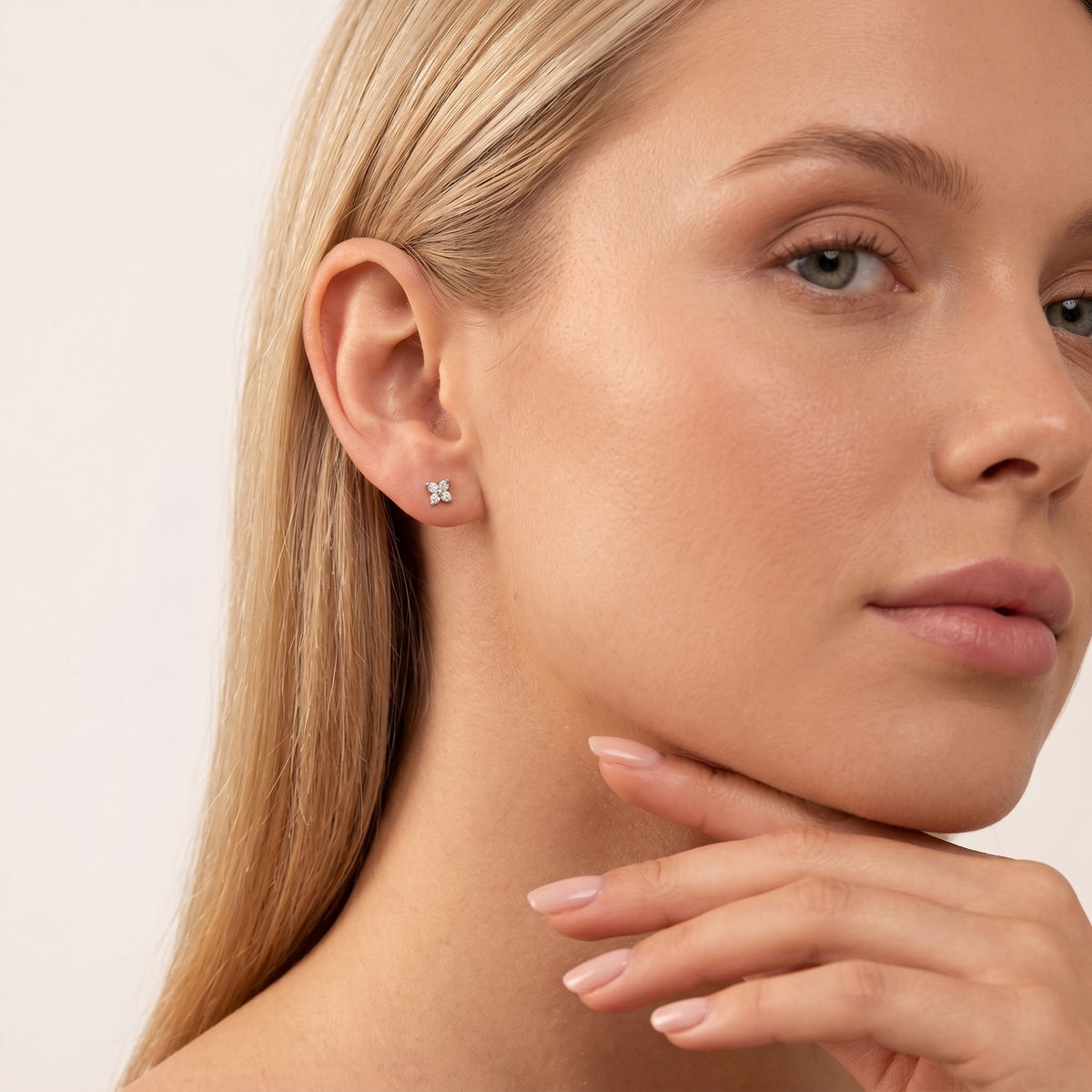 Noemi Crystal Clover Silver Stud Earrings