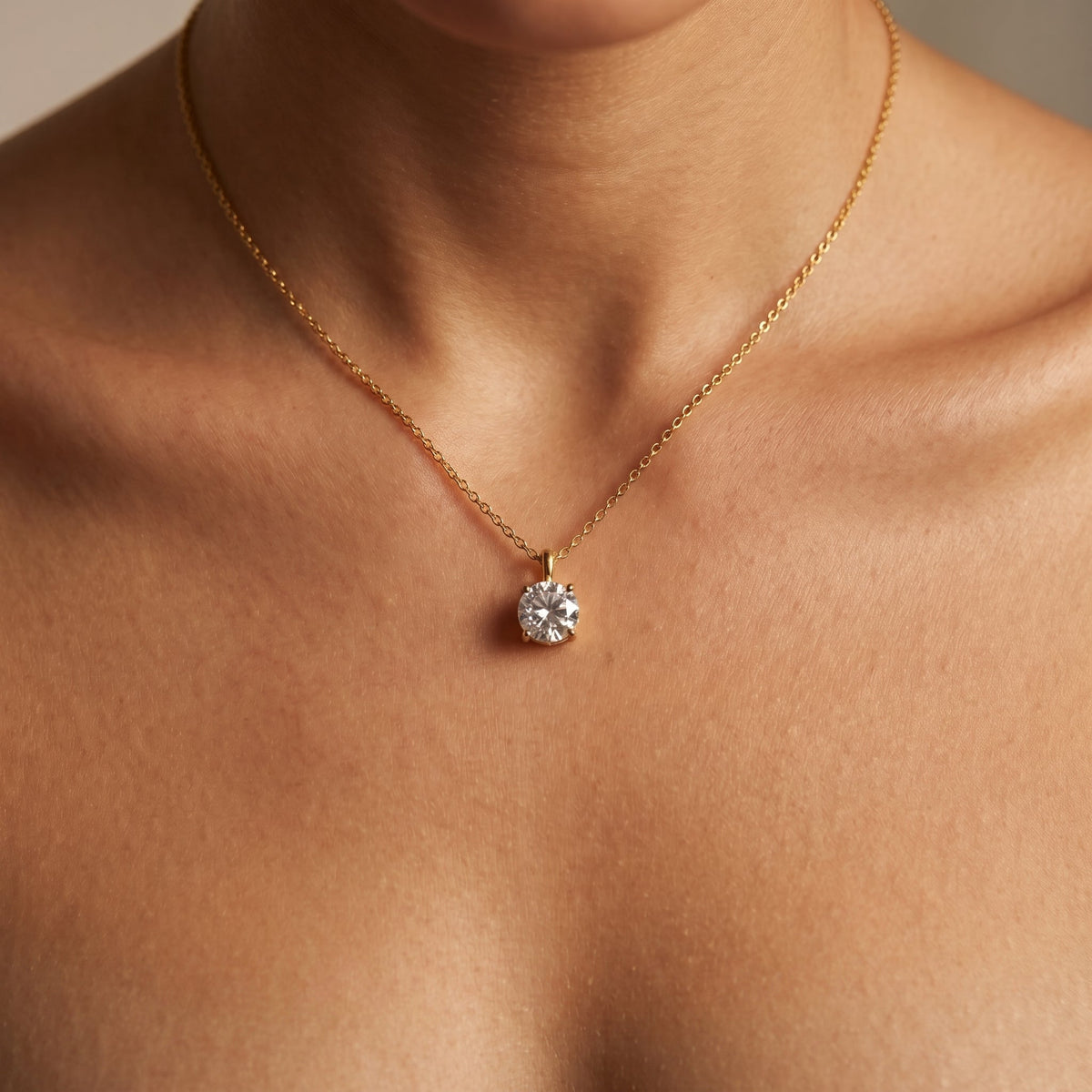 Eléonore Elegant Zircon Pendant Necklace
