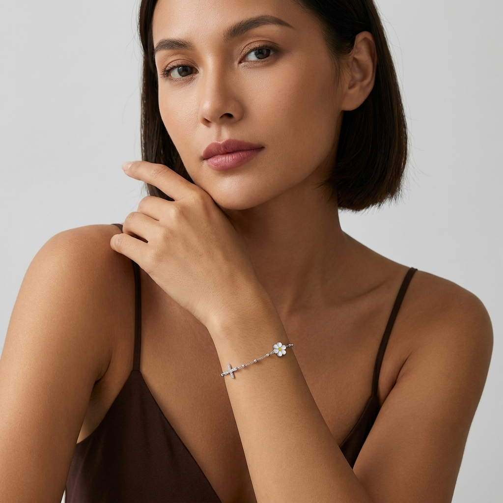 Elise Marguerite Croix Bracelet in Sterling Silver