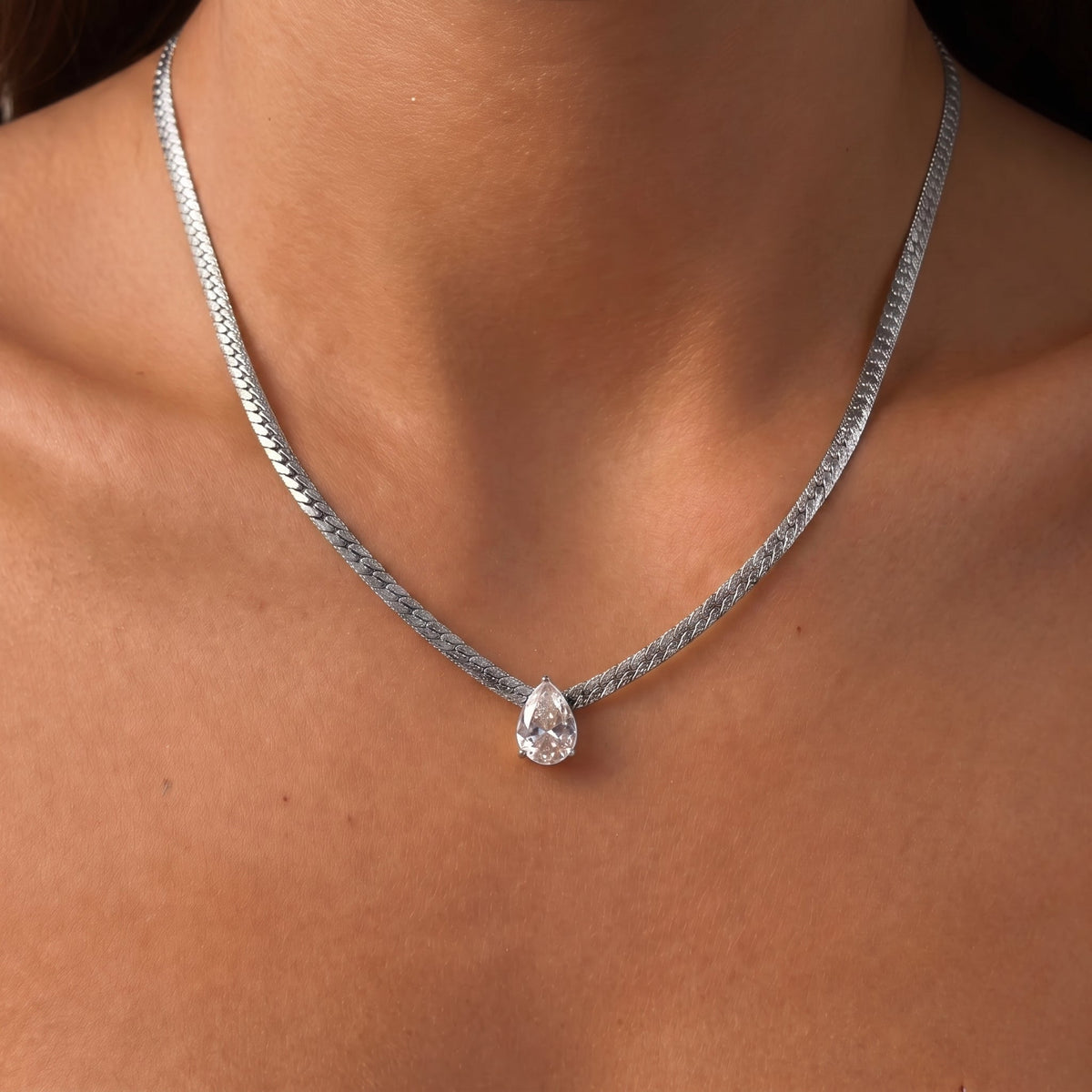 Vittoria Pear Zircon Silver Necklace