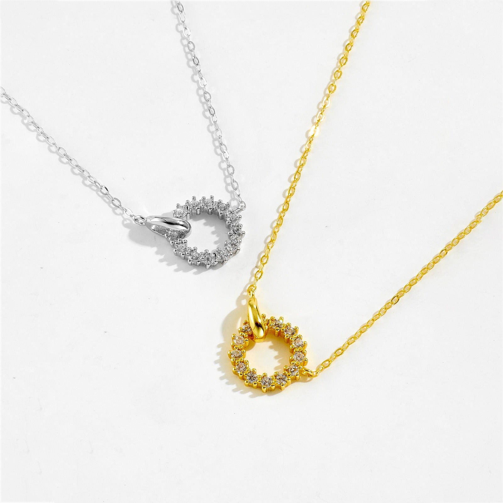 Isla Linked Circle Necklace