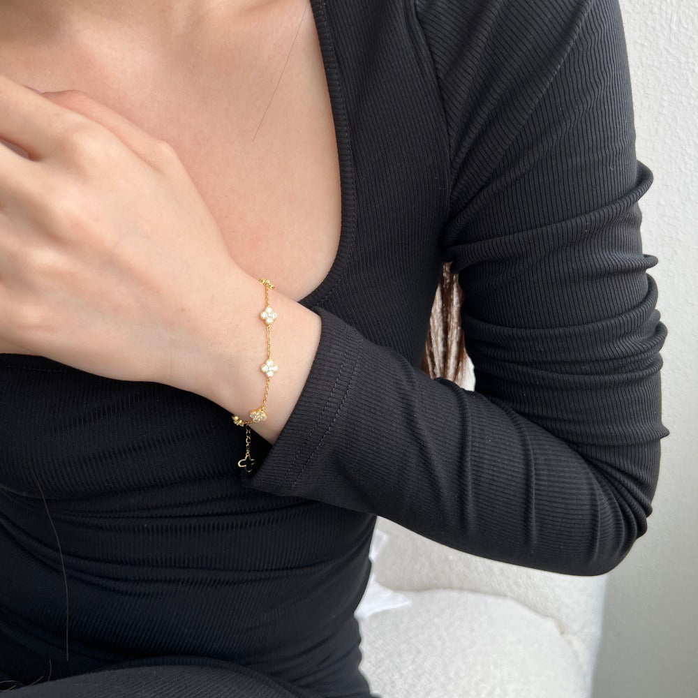 Aurélie Clover Crystal Bracelet