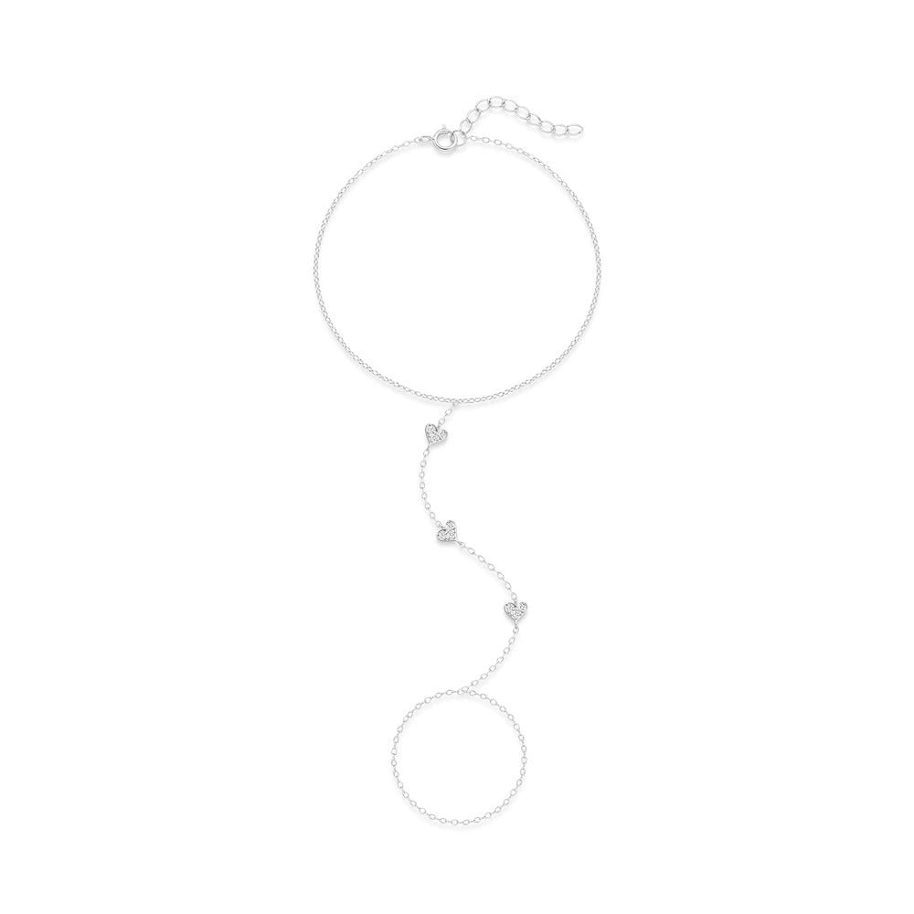 Amélie Crystal Heart Hand Chain