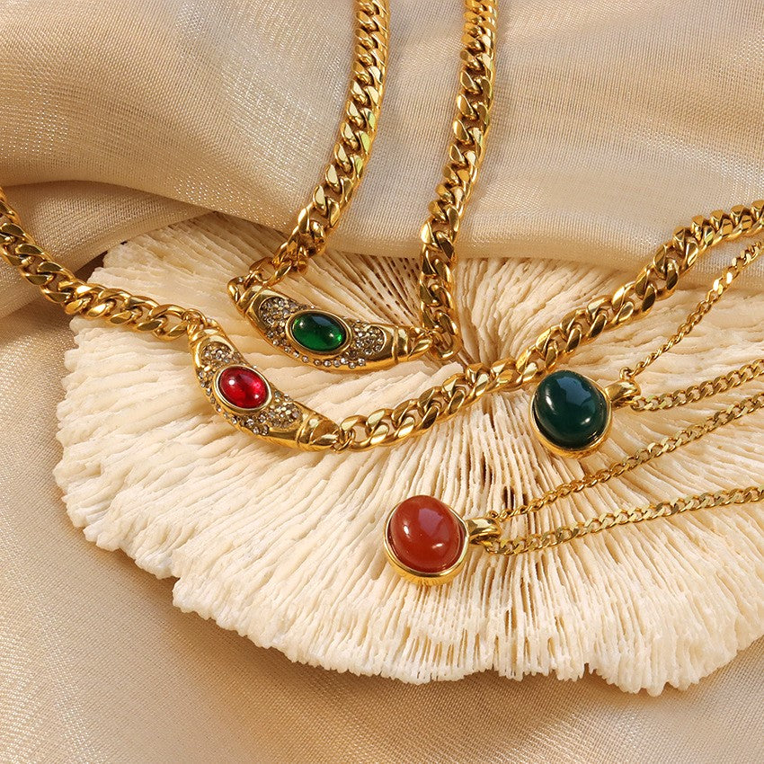 Lora Vintage Gold Necklace
