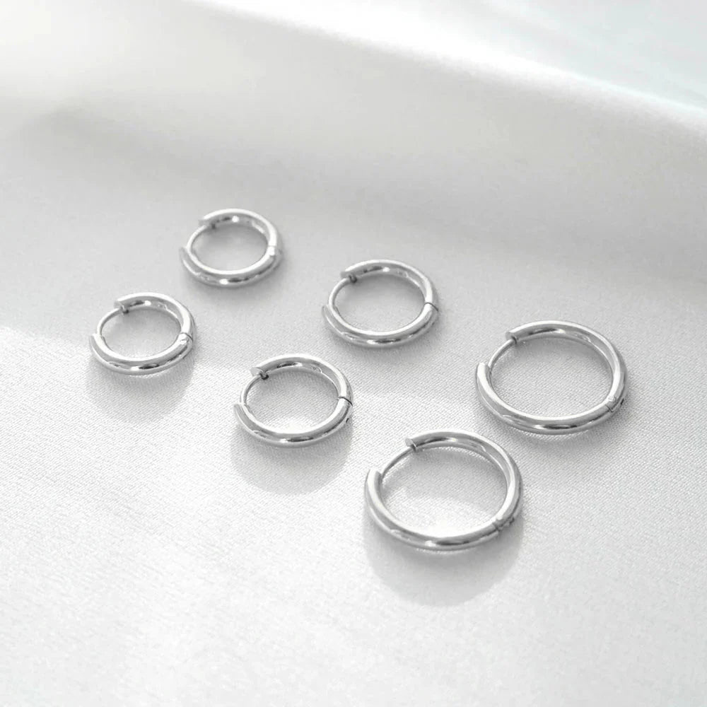Emilie Classic Round Hoops