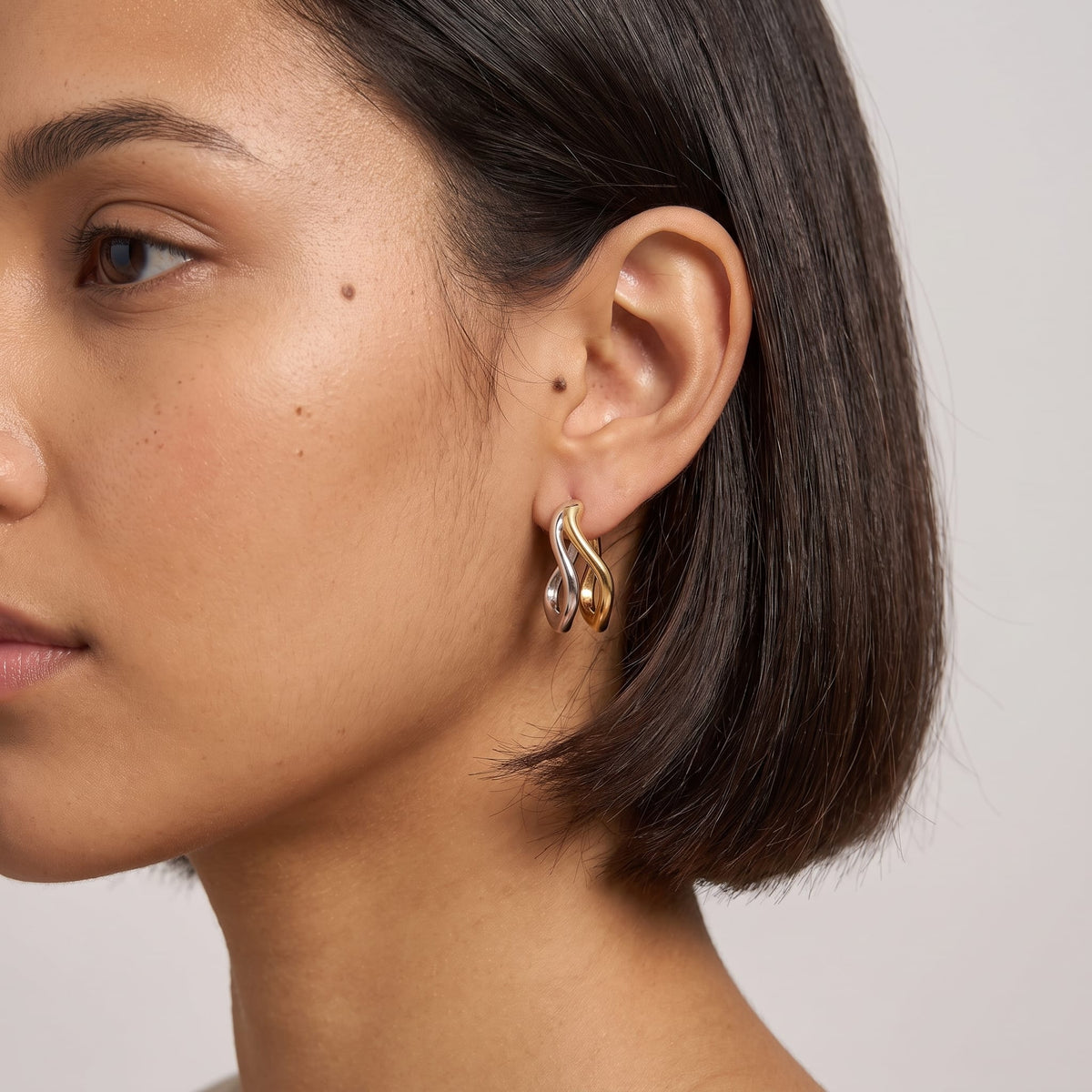 Two-Tone Double Wave Hoops