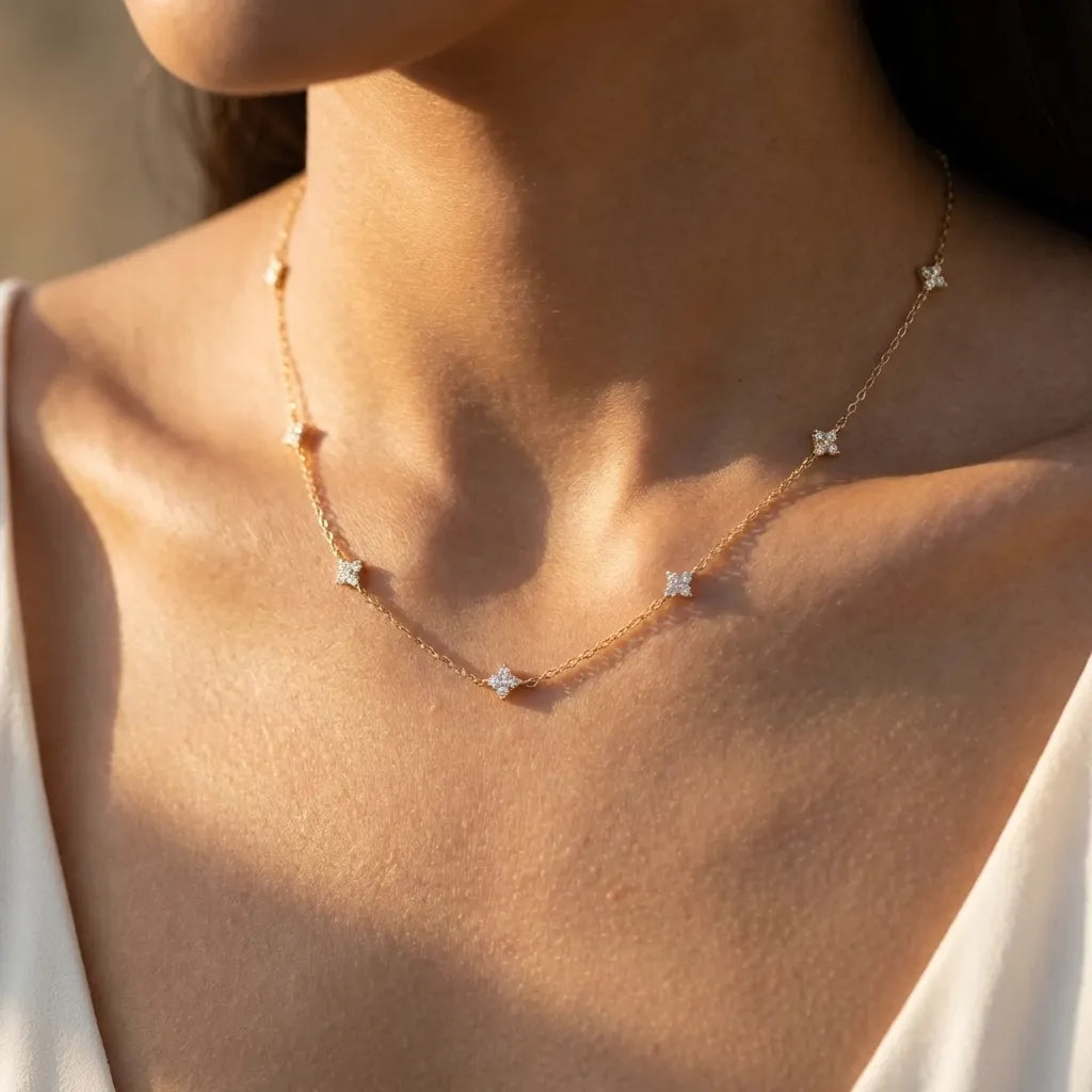 Emma Cluster Clover Necklace