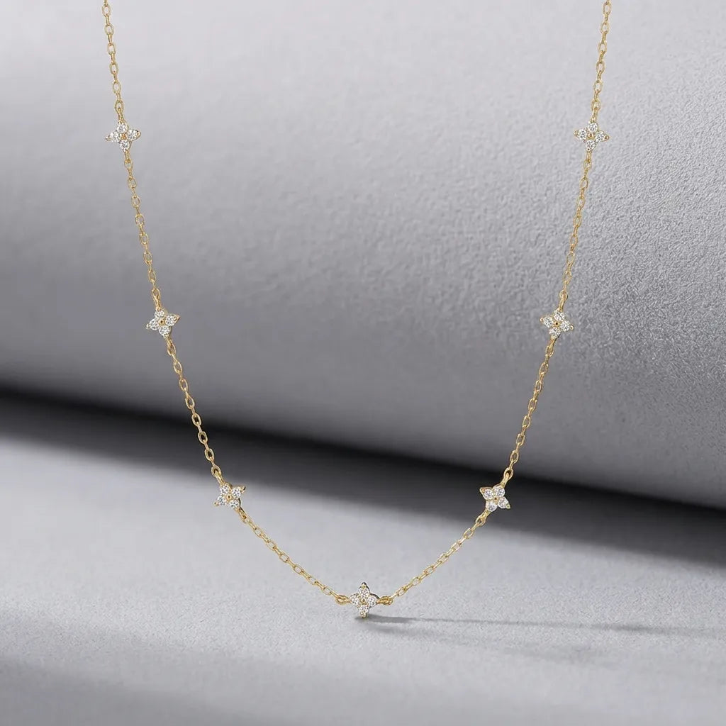 Emma Cluster Clover Necklace