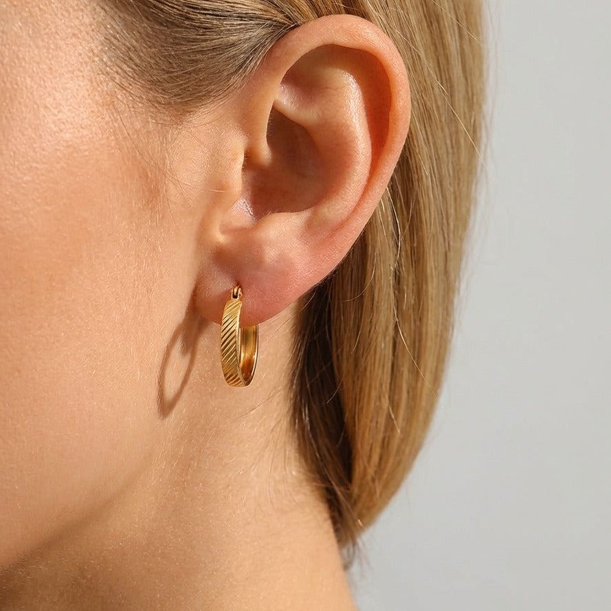 Elanor Gold Hoop Earrings