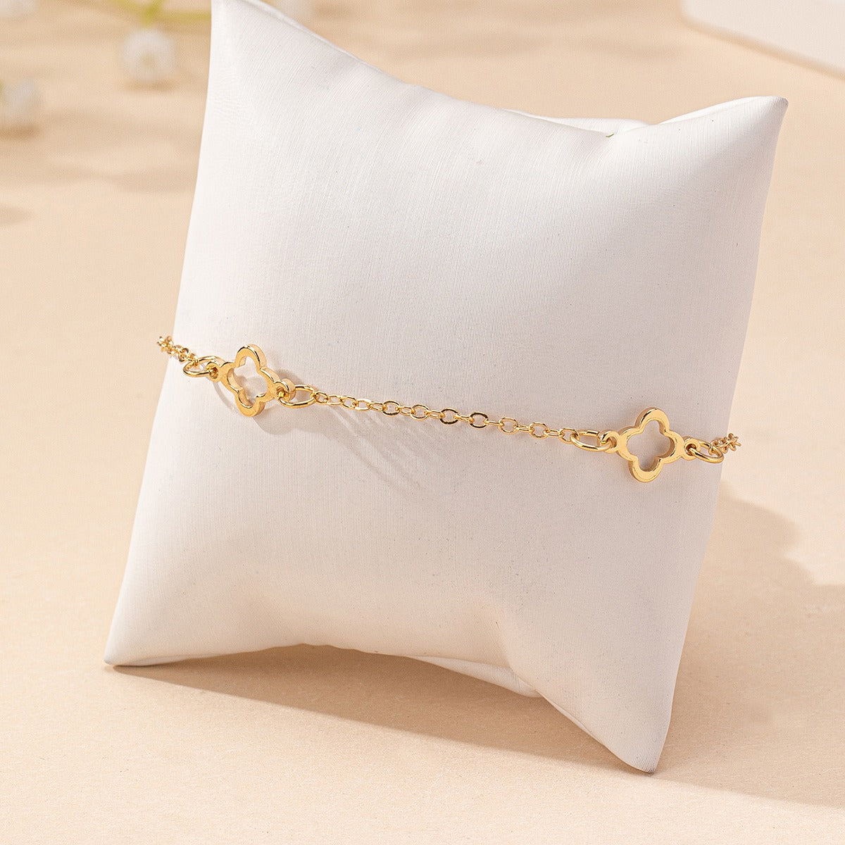 Emma Clover Gold Anklet