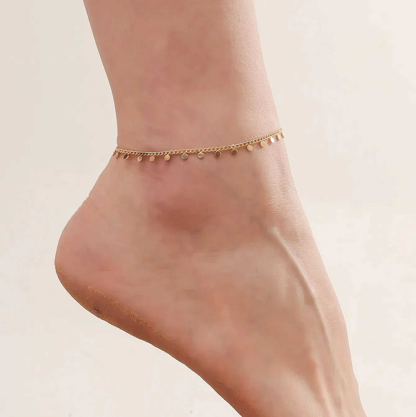 Lucie Small Dot Charm Anklet
