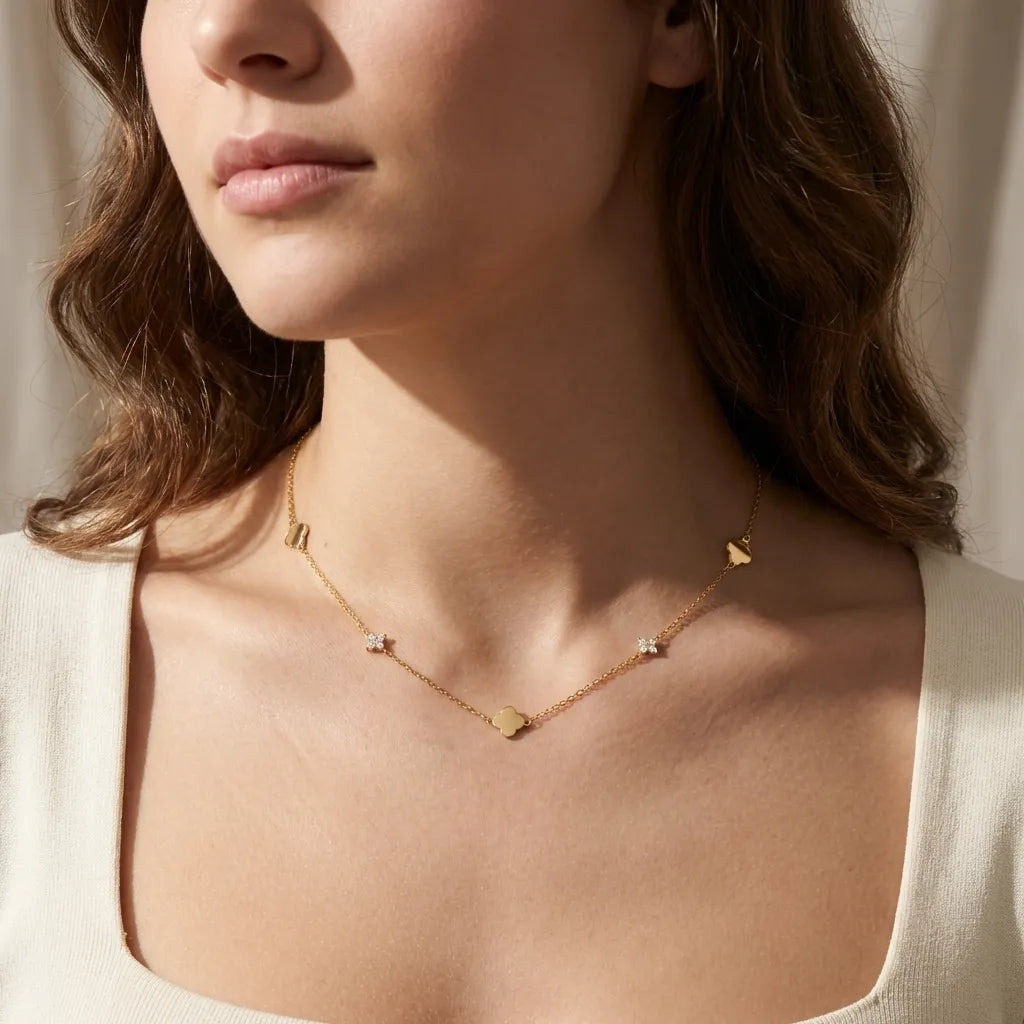 Inès Crystal Clover Necklace