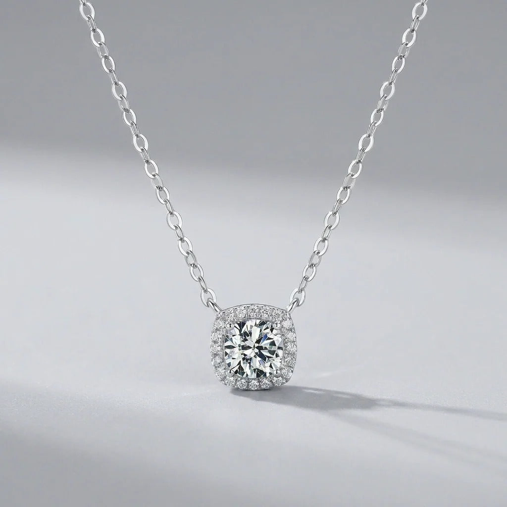 Olivia Escouade Halo Necklace