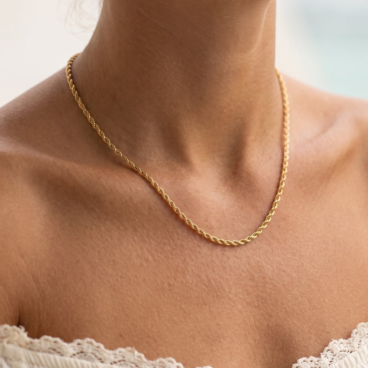 Close-up of the Rope Chain Necklace worn on the neckline