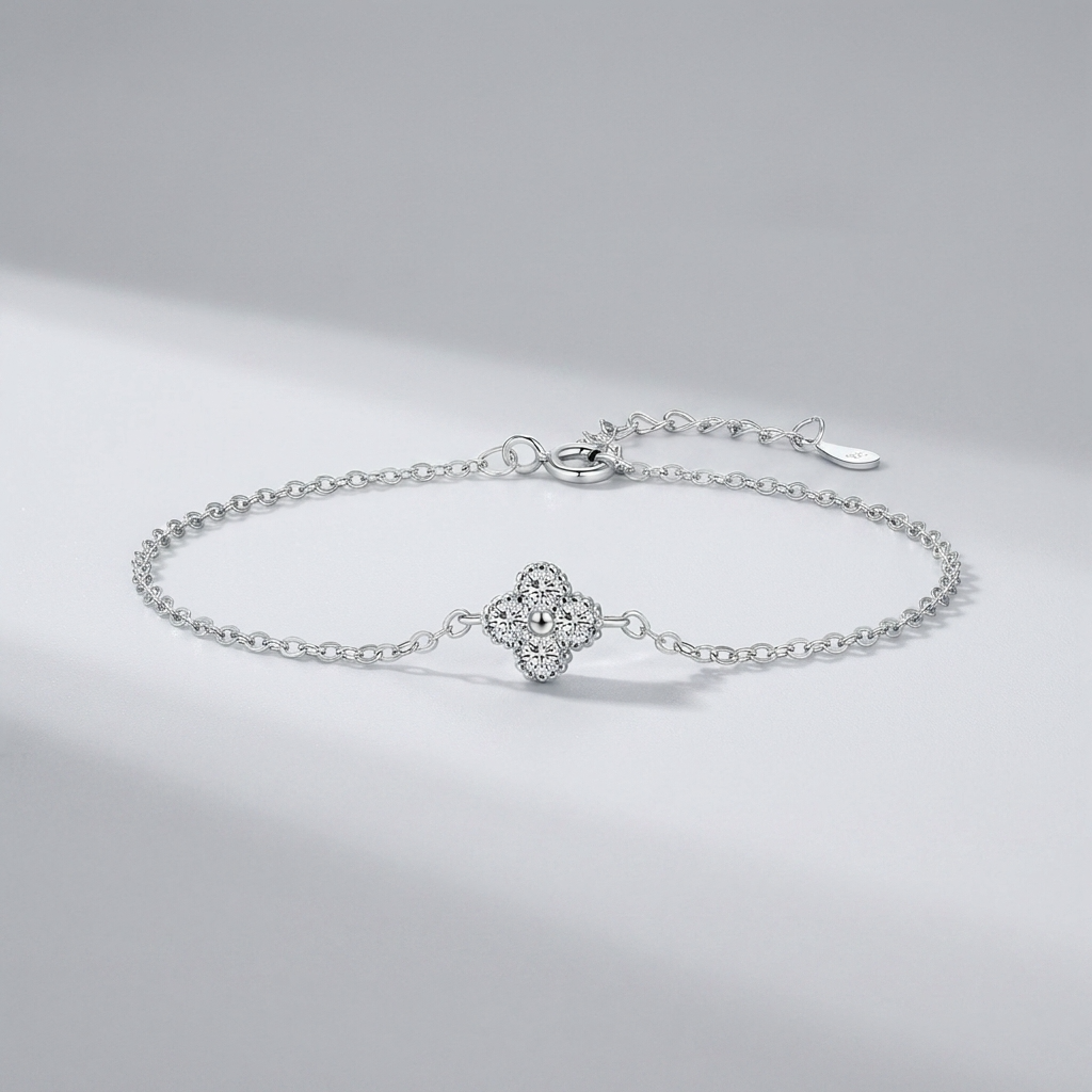 Aurélie Clover Shine Bracelet in Sterling Silver