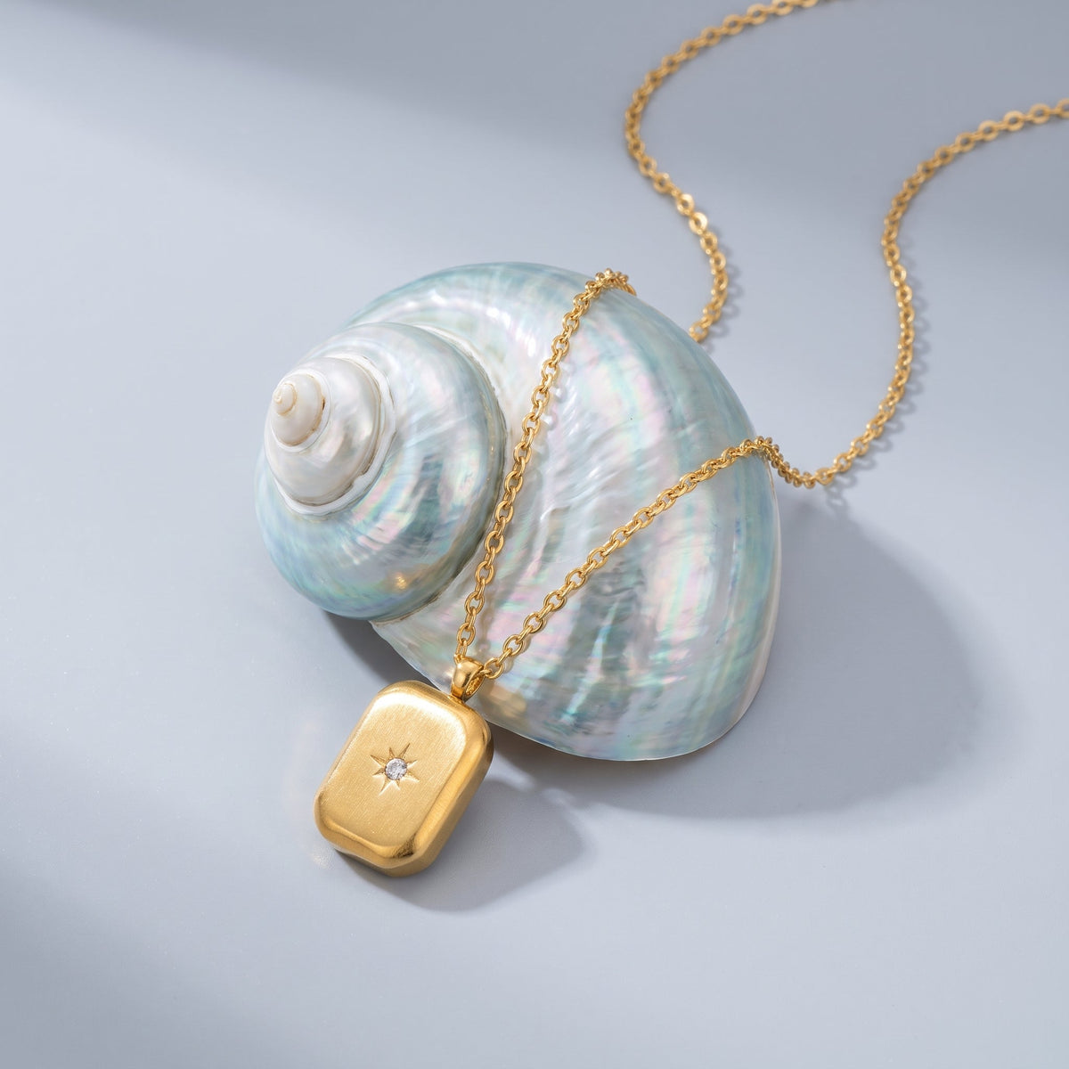 Agatha Gold Star Pendant Necklace