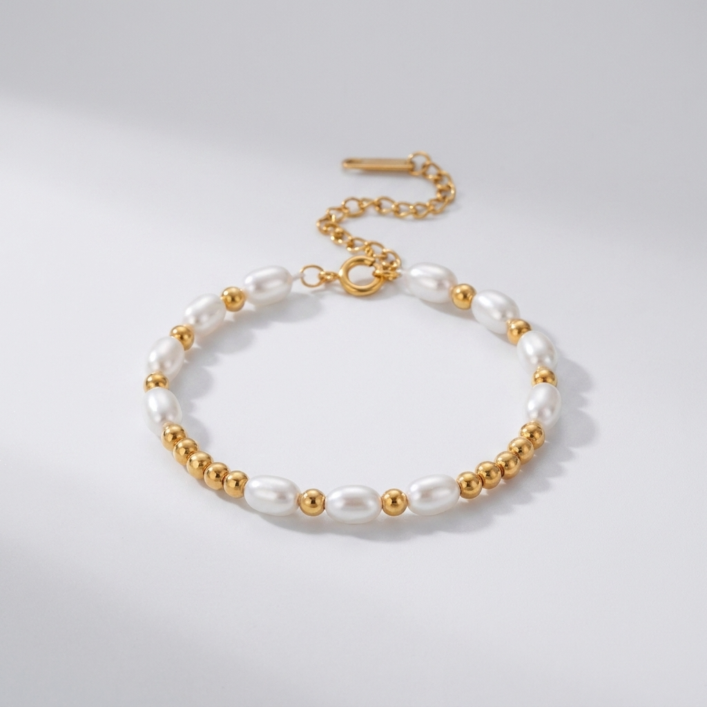 Chloe Beads & Pearls Bracelet with luminous pearl accents