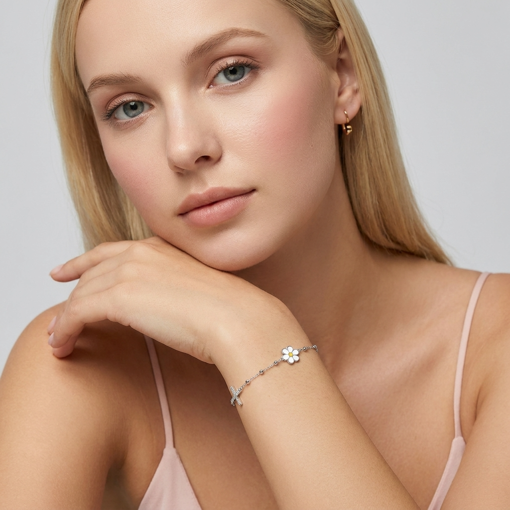 Elise Marguerite Croix Bracelet in Sterling Silver