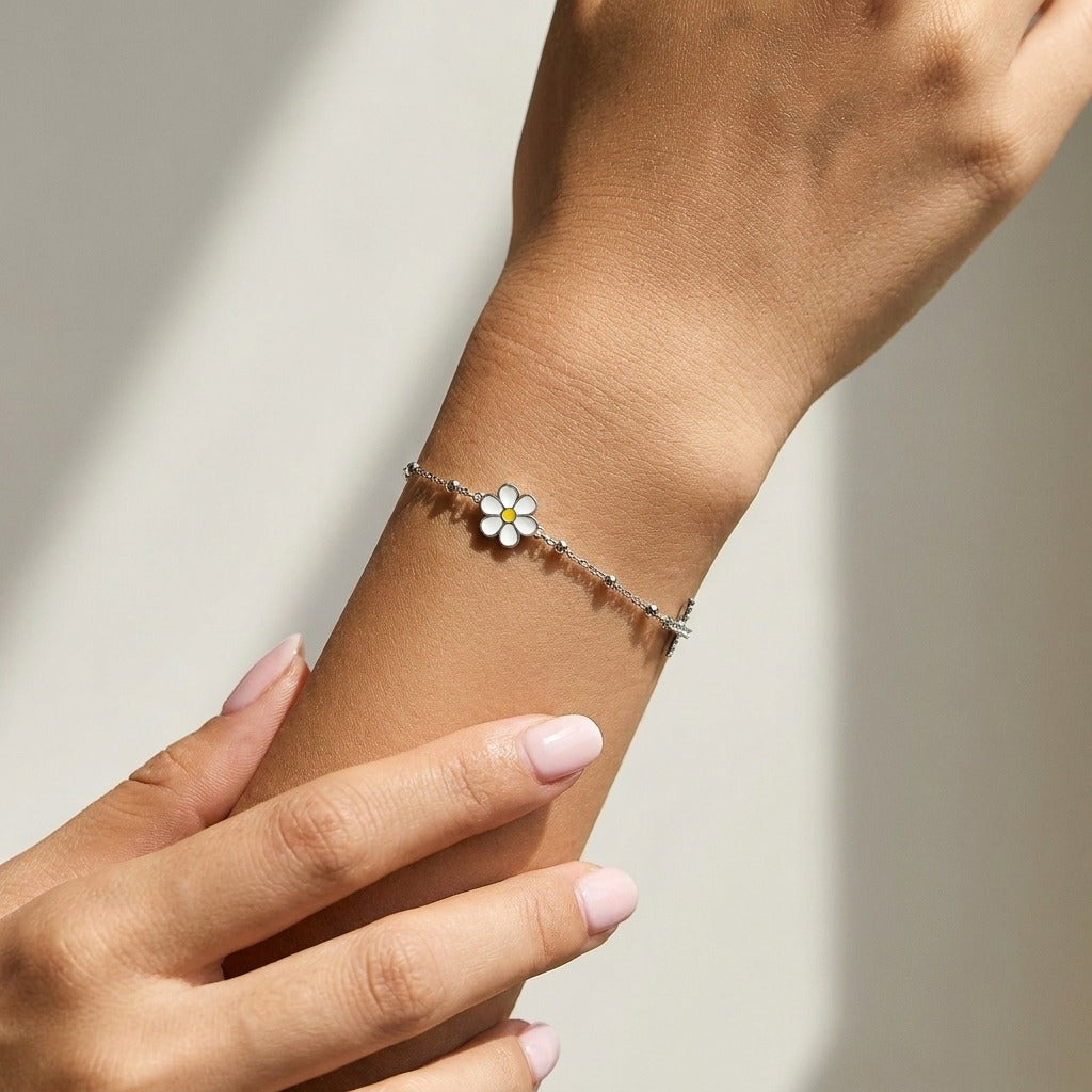 Elise Marguerite Croix Bracelet in Sterling Silver