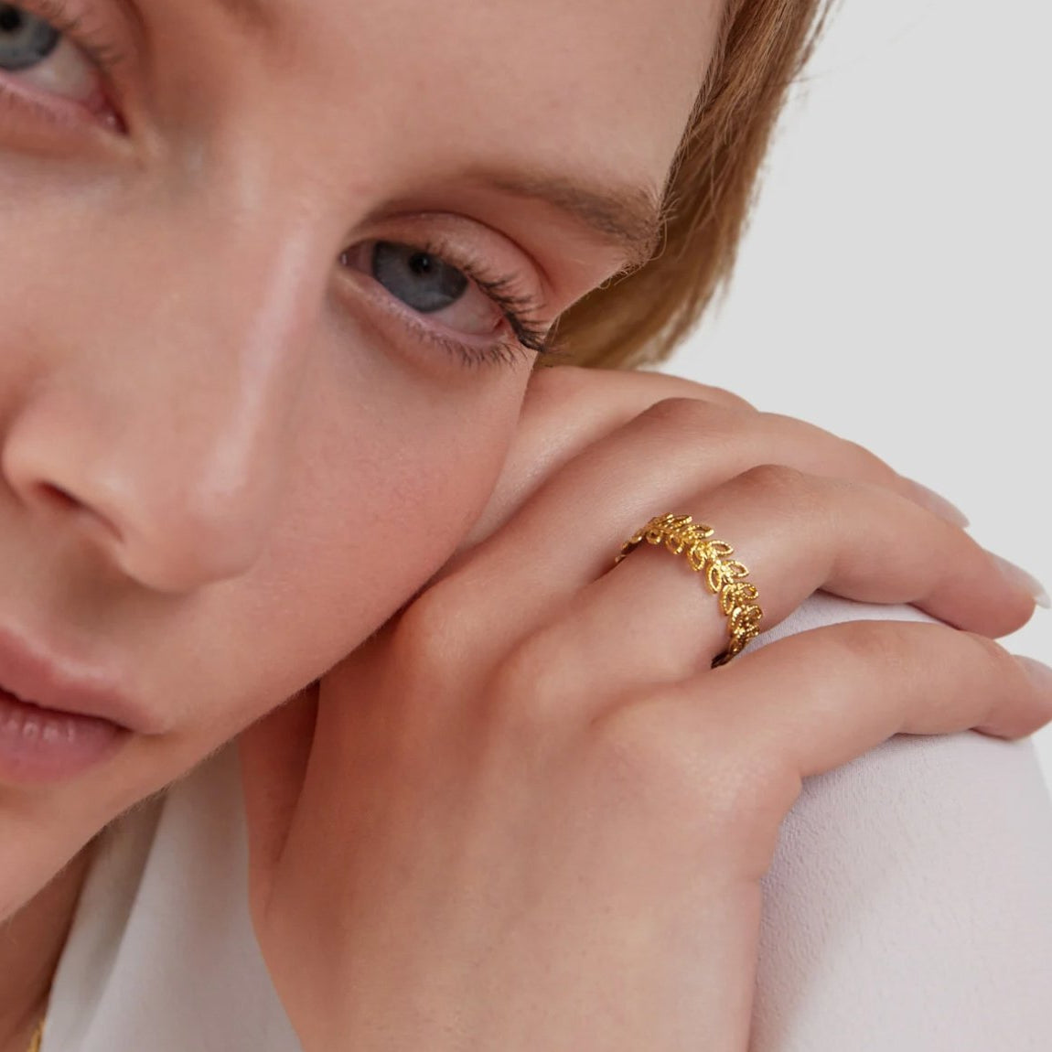Florence Leaf Ring