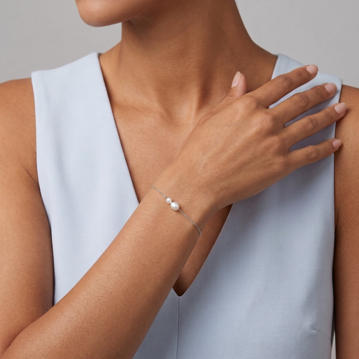 Noemi Pearl Silver Chain Bracelet