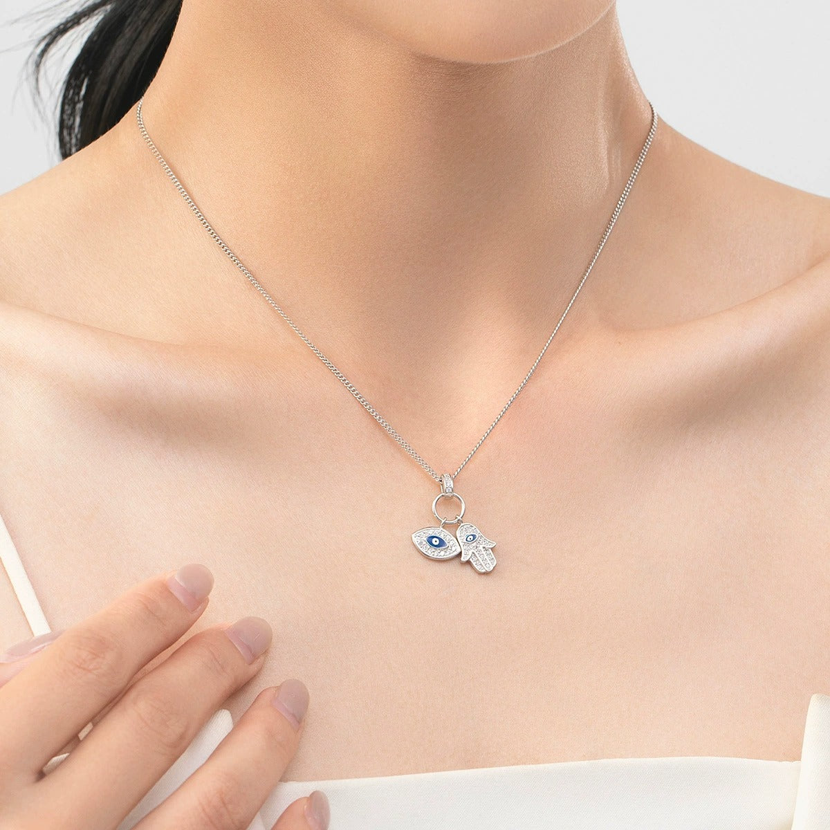 Chloé Hamsa & Evil Eye Pendant