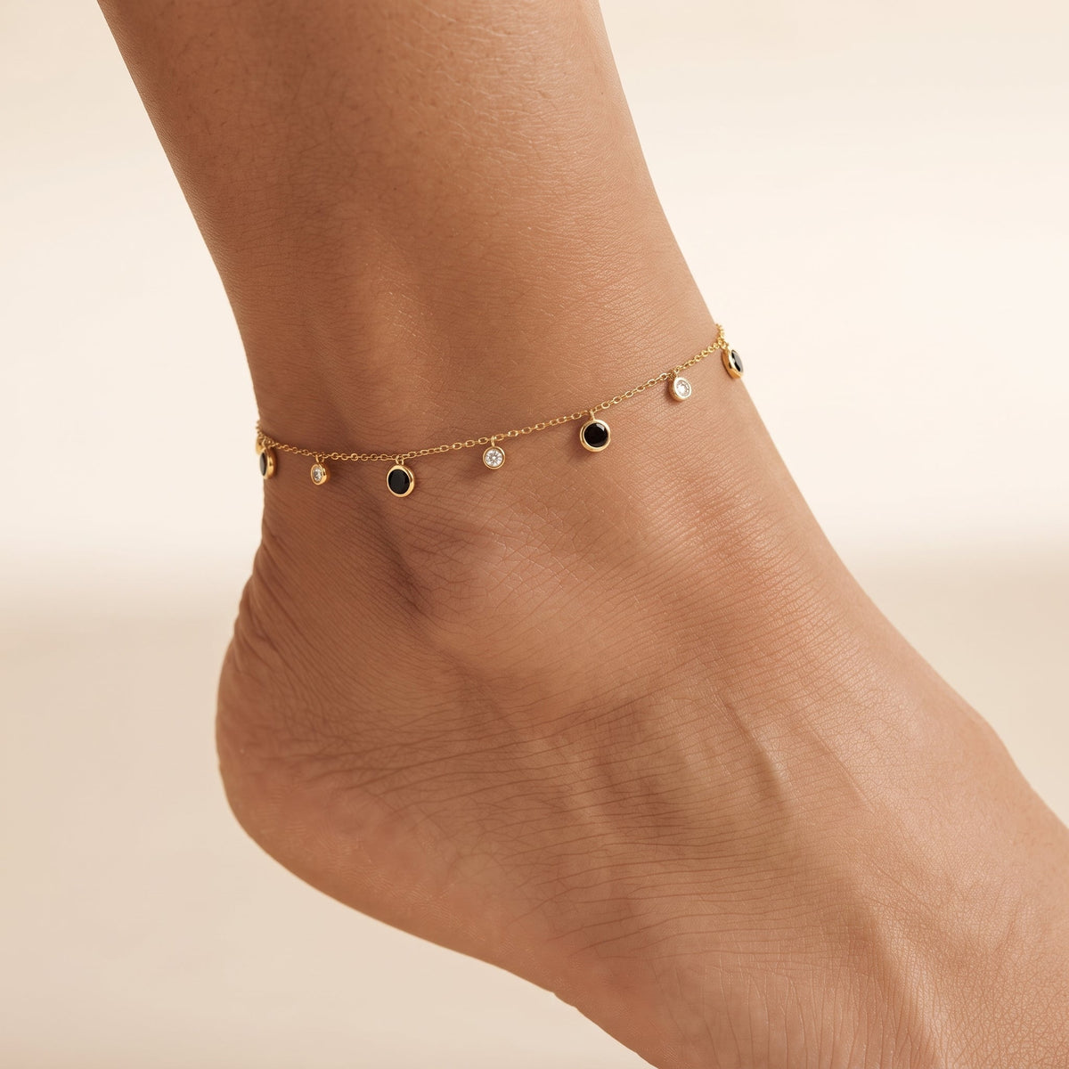 Flavia Crystals & Black Shell Gold Anklet