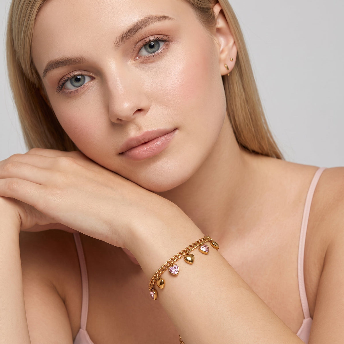 Adèle Heart Charm Gold Bracelet