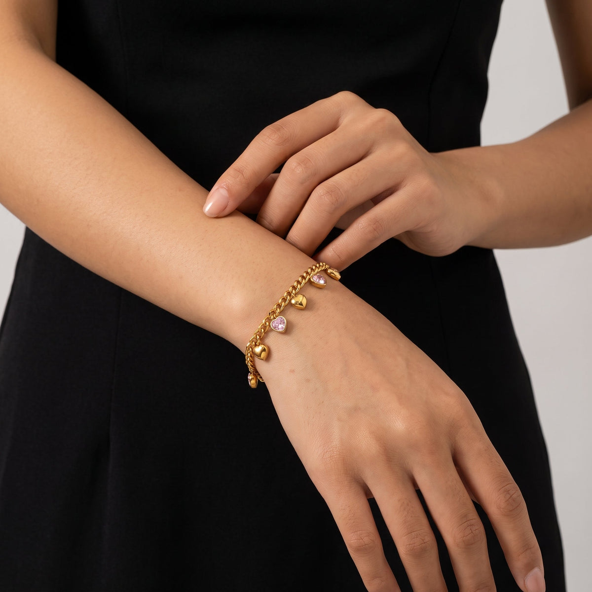 Adèle Heart Charm Gold Bracelet