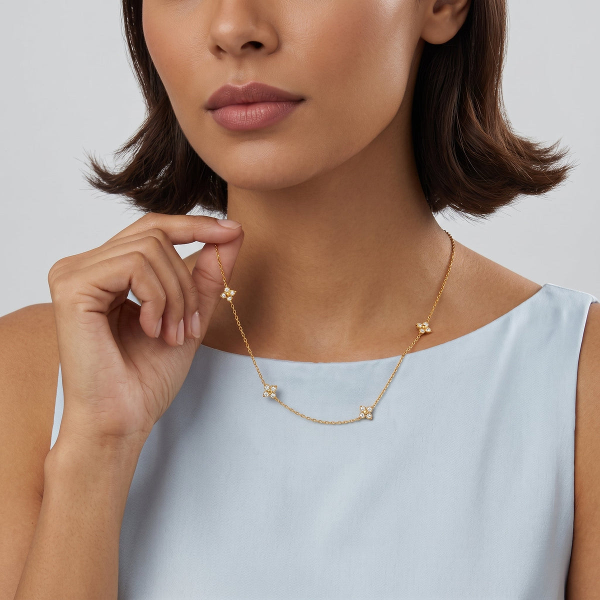 Noemi Four-Petal Floral Gold Necklace