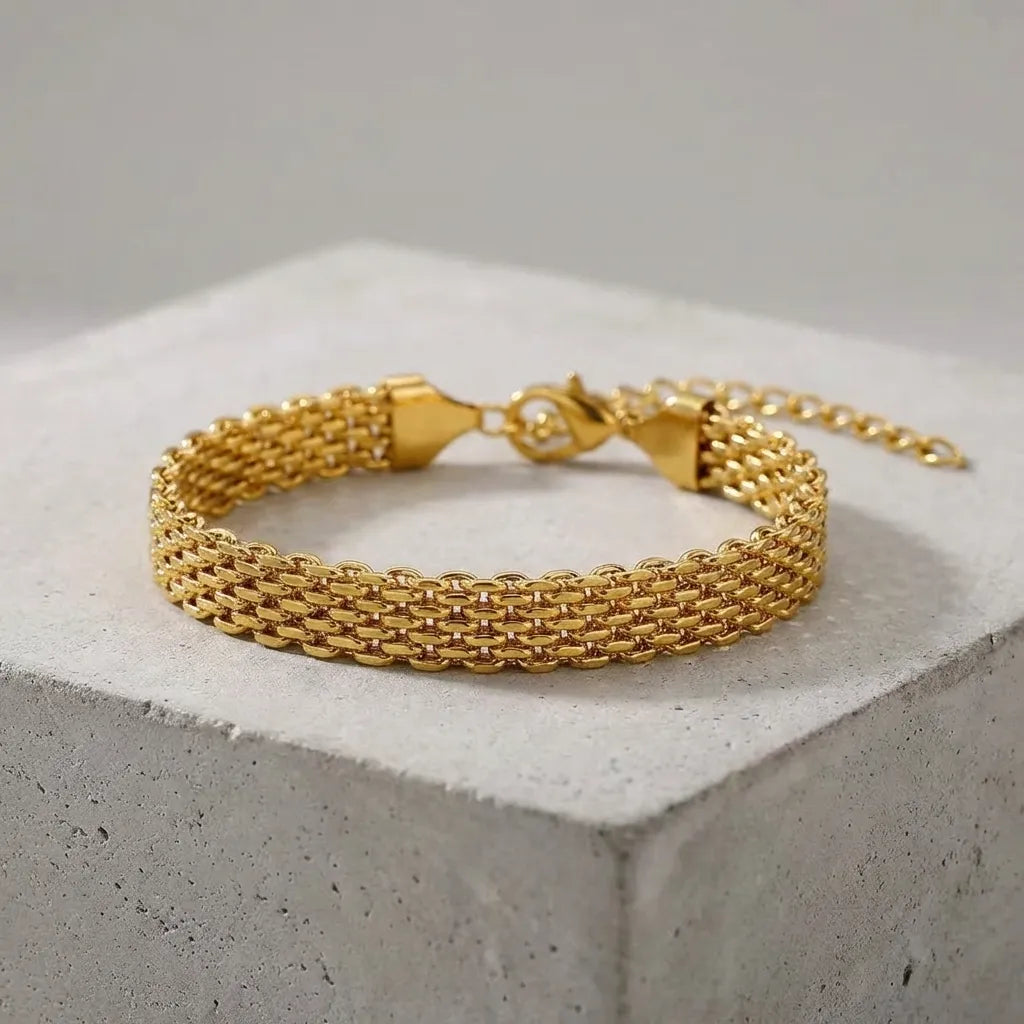 Lora Gold Chain Bracelet