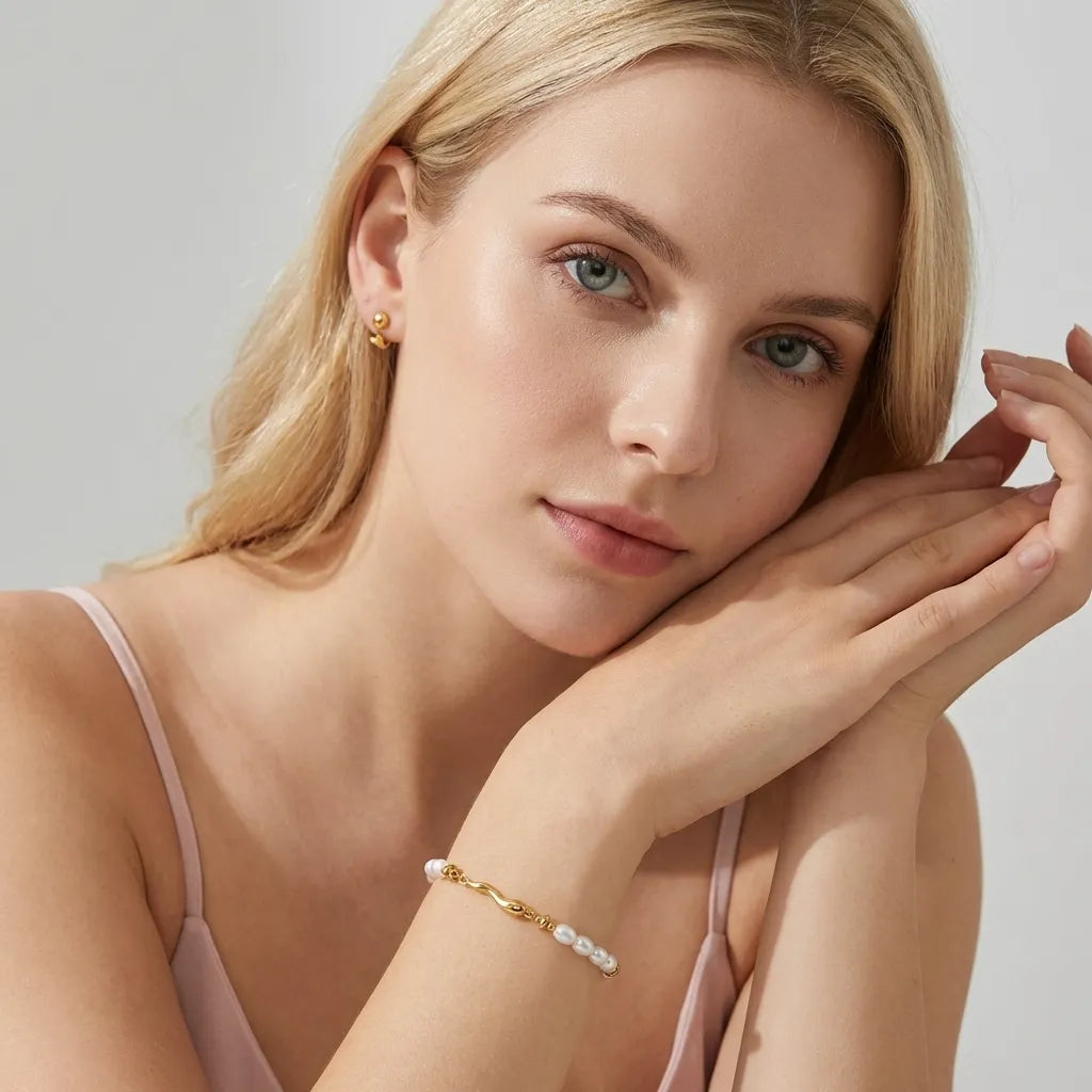 Quintessa Pearl Bracelet