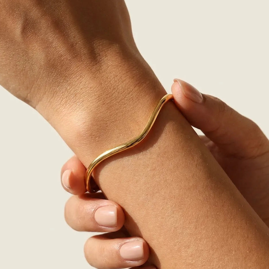 Lucinda Gold Wave Bangle