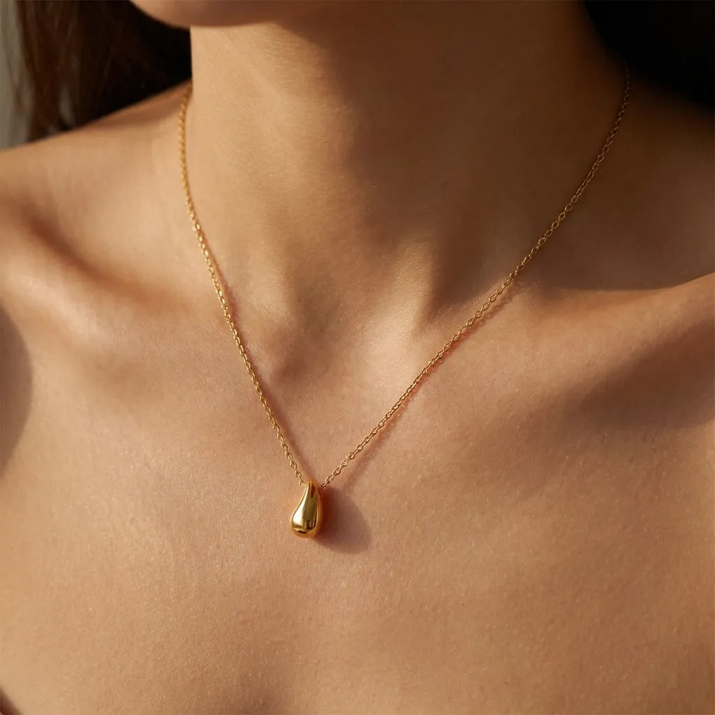 Sandra Drop Necklace