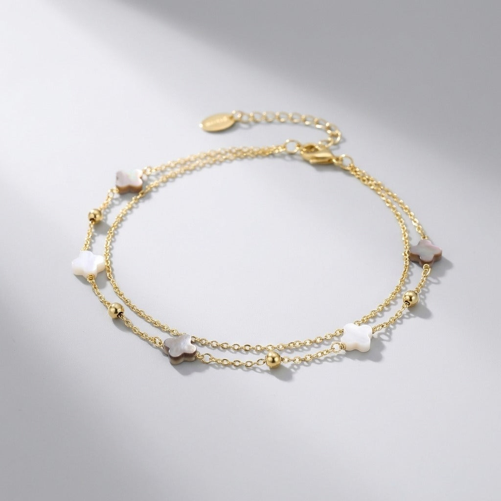 Elodie Shell Clover Anklet