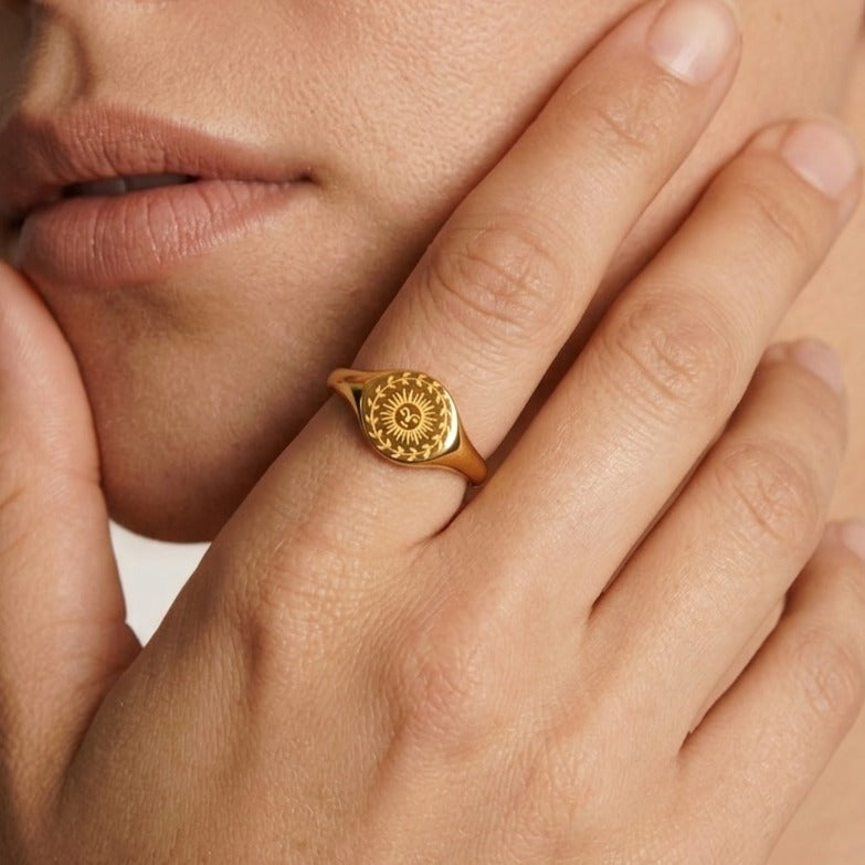 Selestia Gold Ring