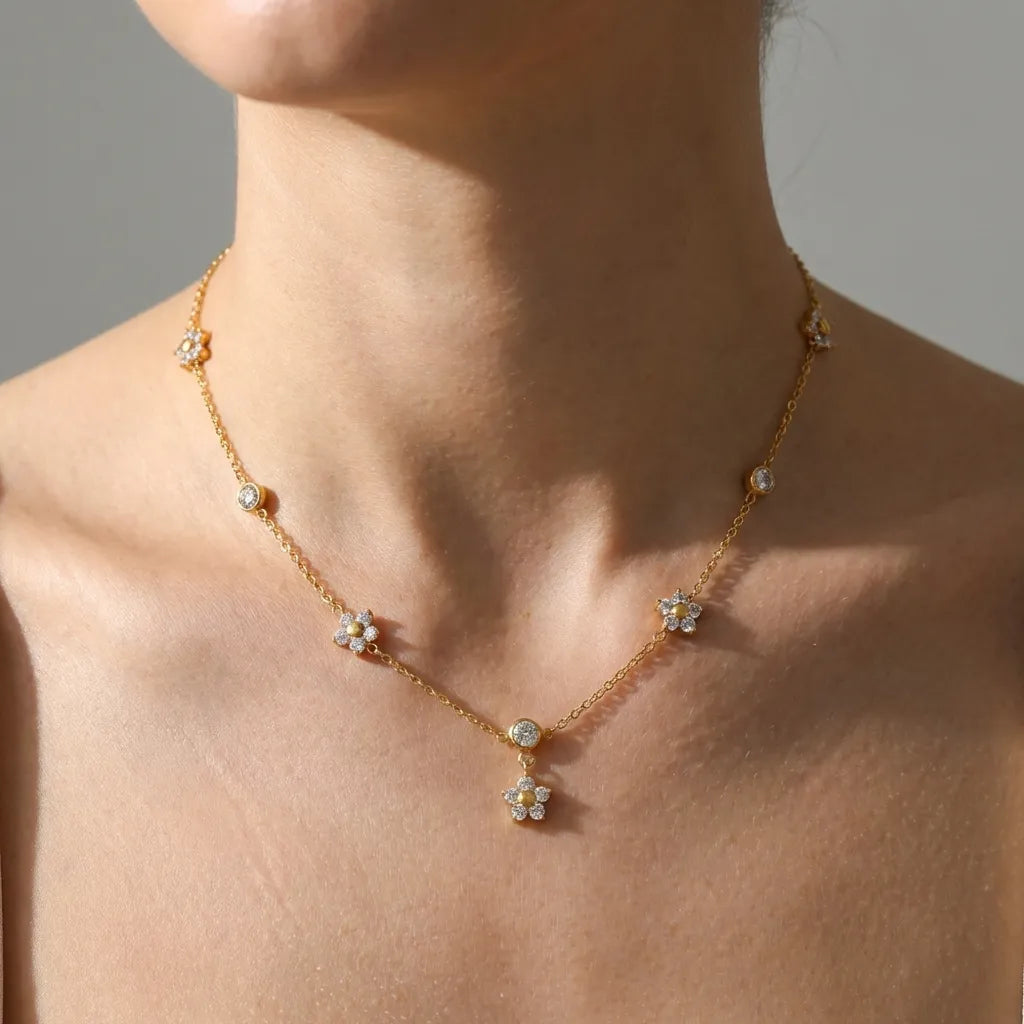 Mia Flower Crystal Necklace