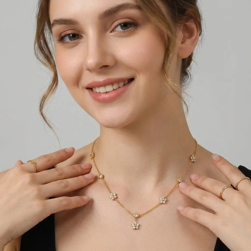 Mia Flower Crystal Necklace