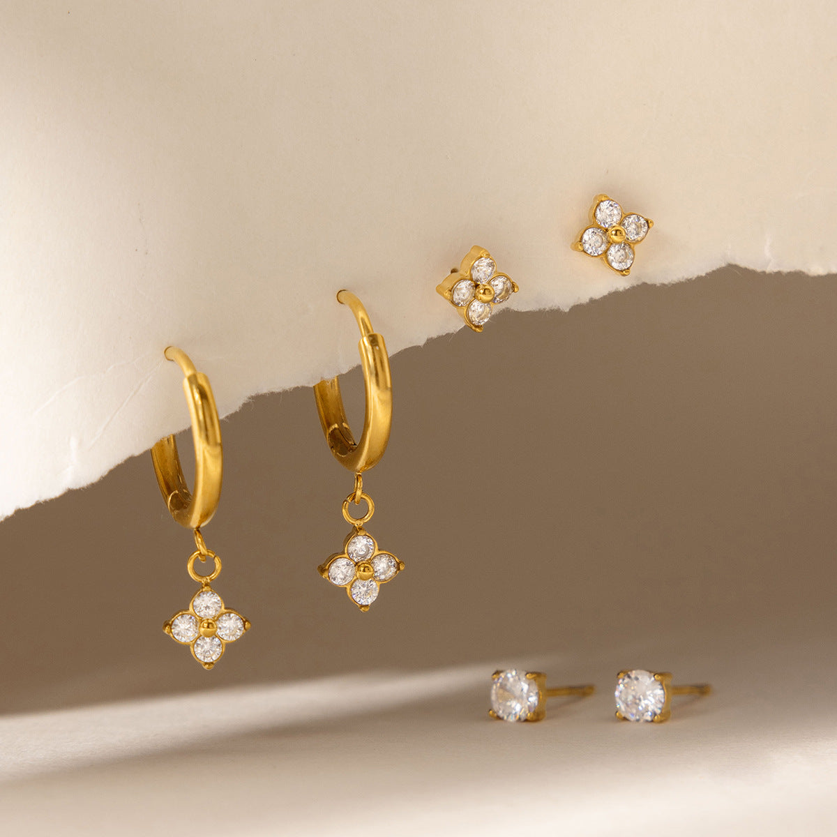 Clover Ear Set
