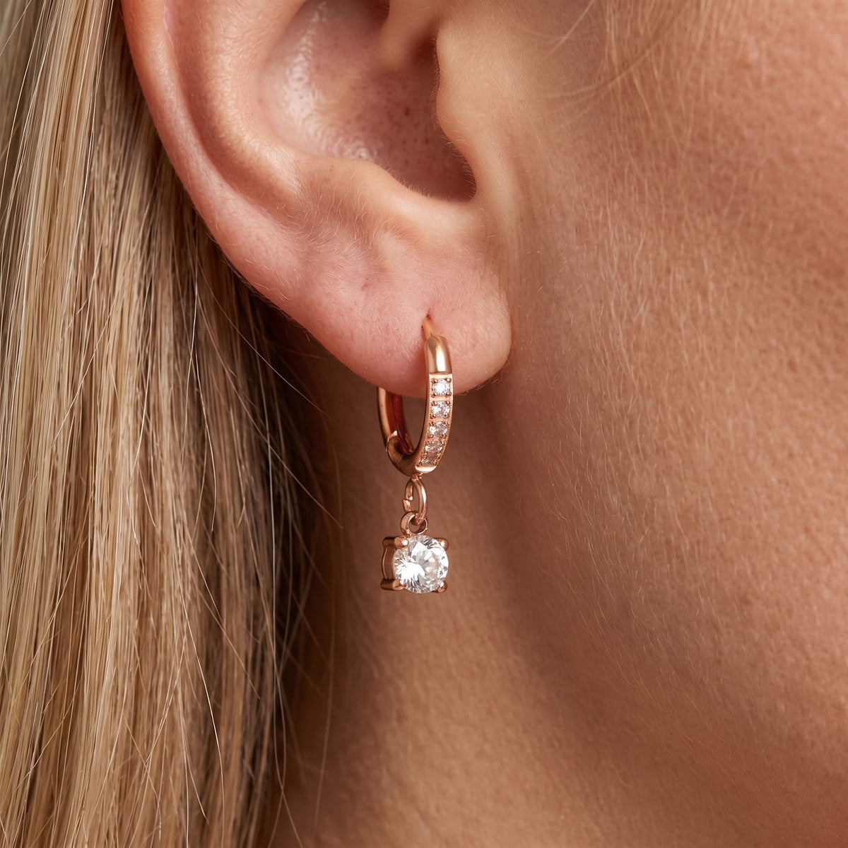 Rose gold Round Huggies