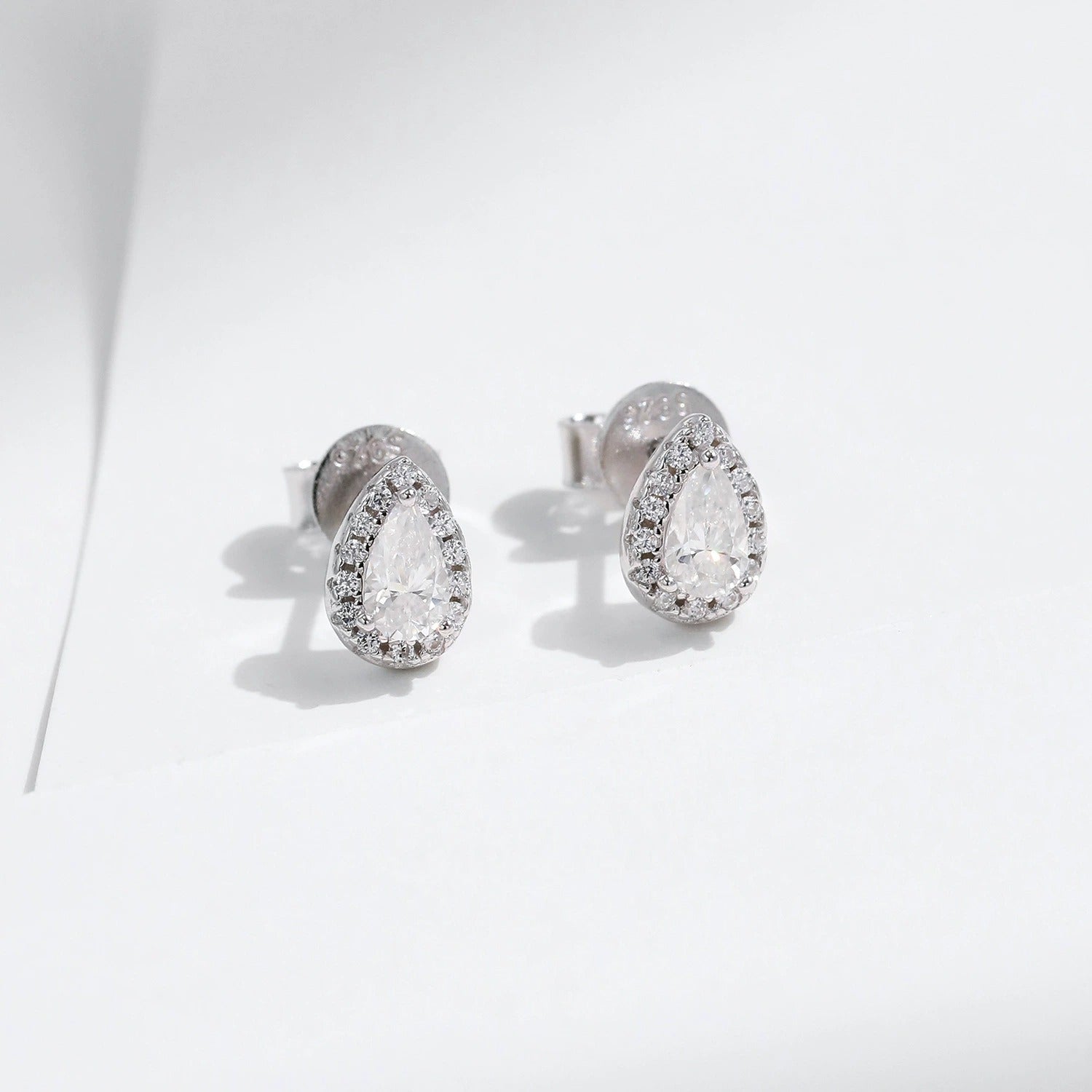 Olivia Goutte Halo Earrings