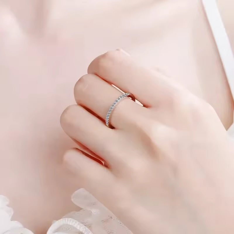Ariana Pavé Silver Ring