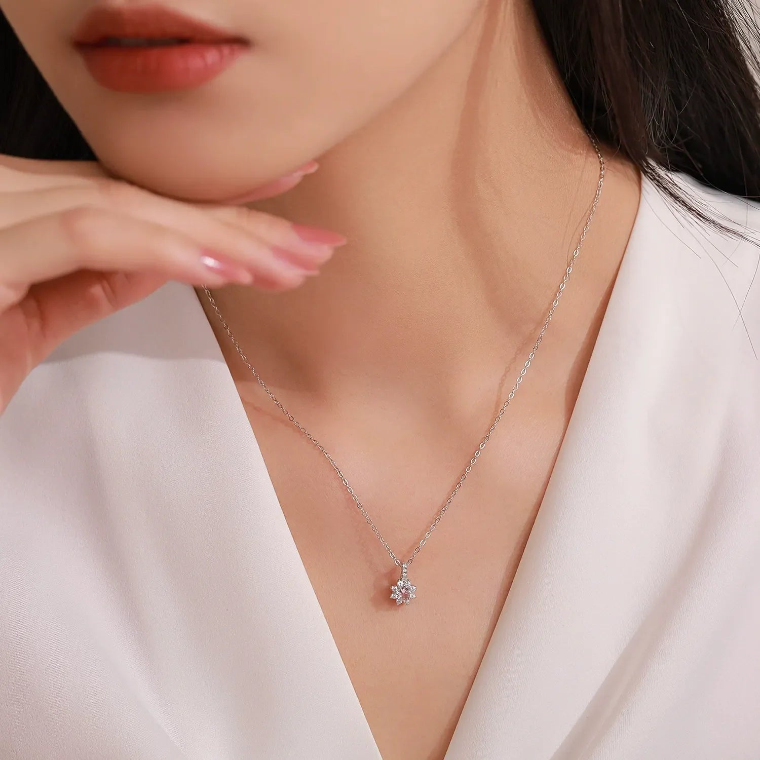 Élodie Rosé Crystal Necklace