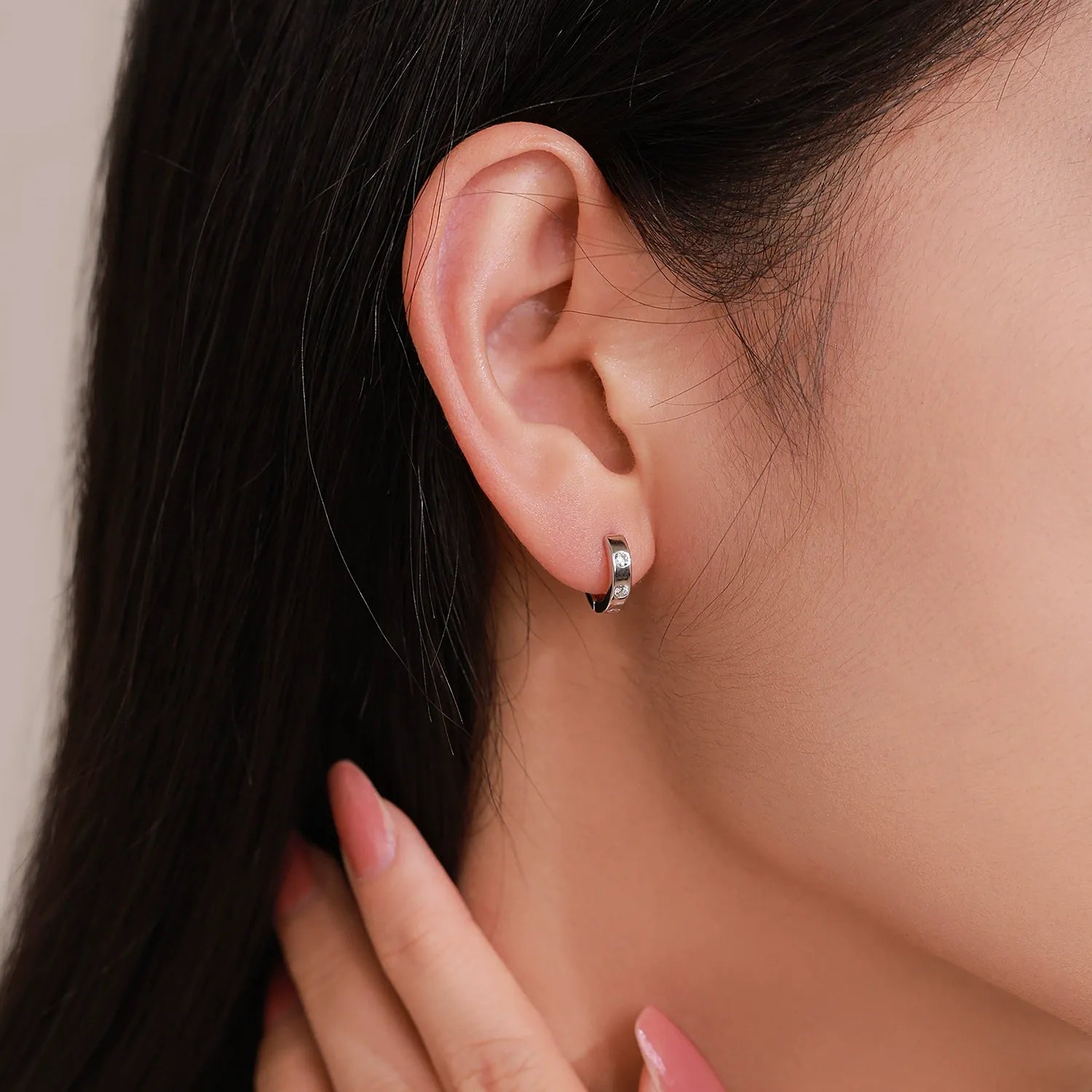 Lilou Minimalist Silver Hoops