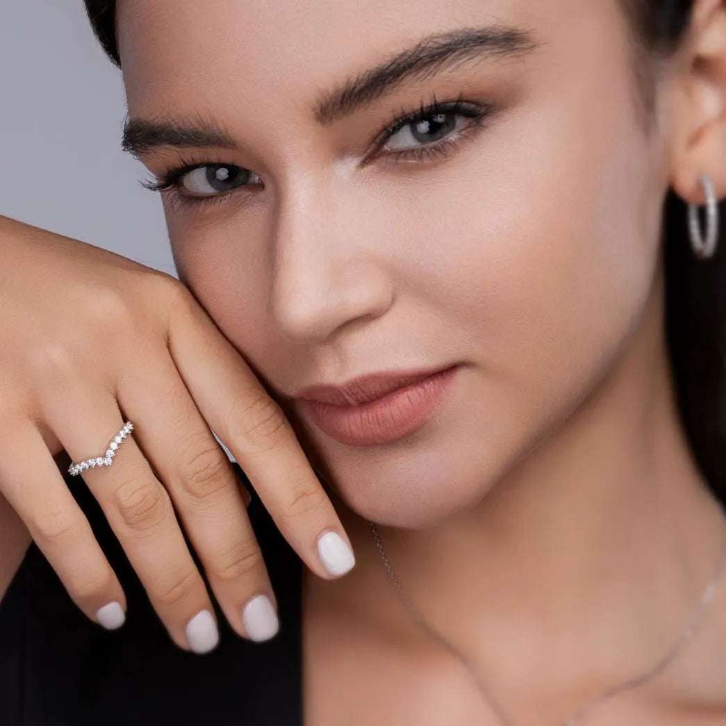 Lydia V-Crystal Ring