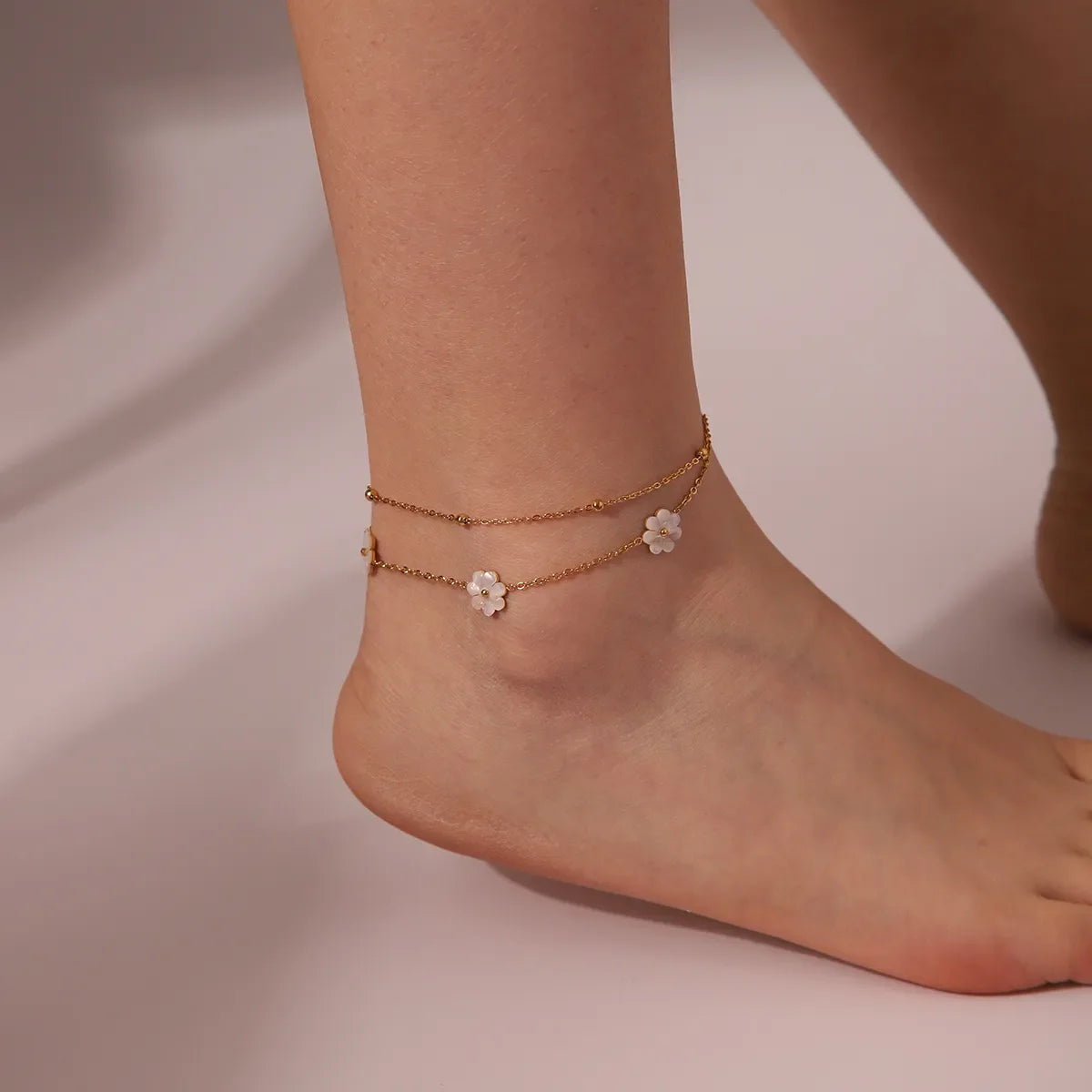 Camille White Flower Anklet