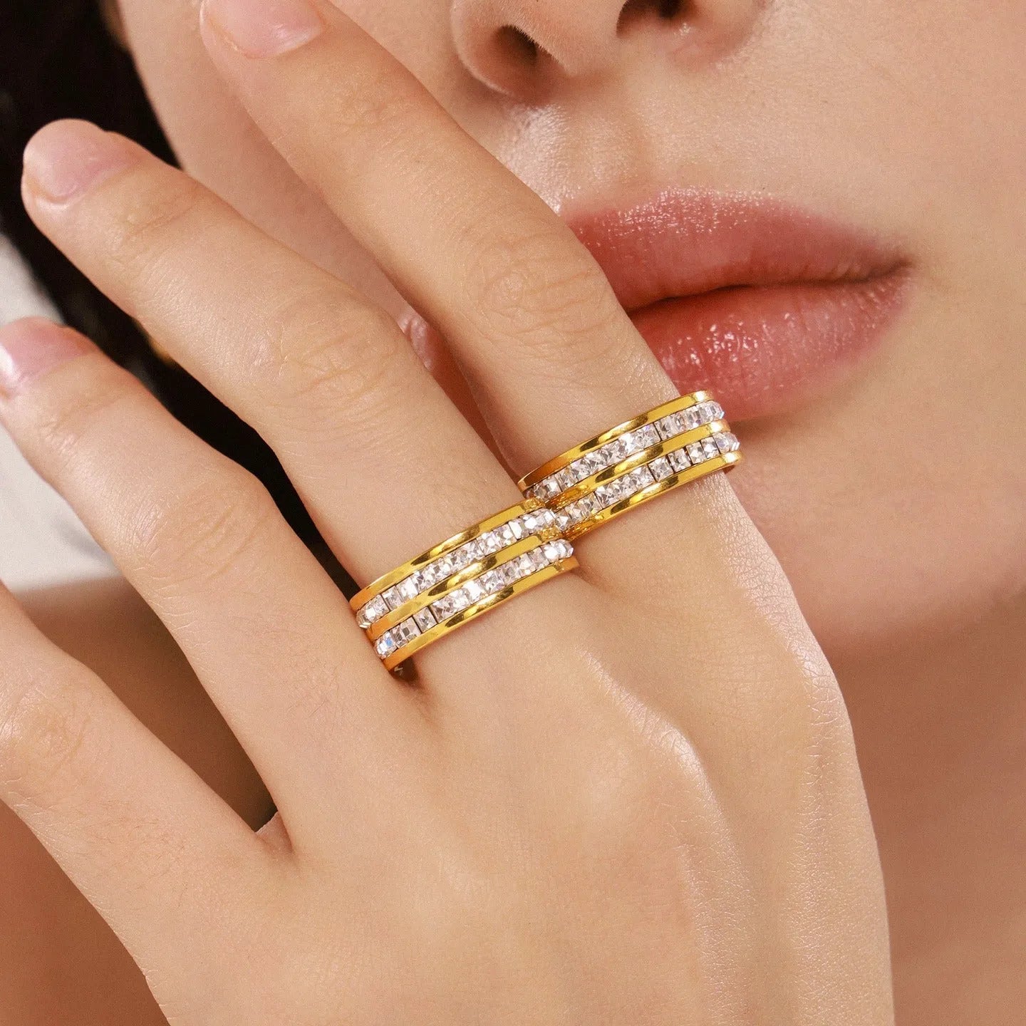 Unna Crystal Line Ring