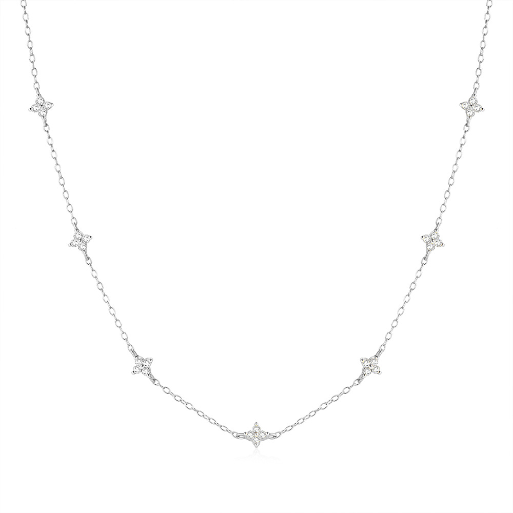 Emma Cluster Clover Necklace
