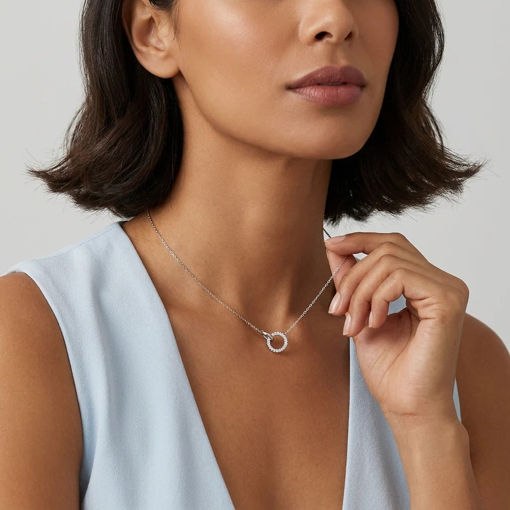 Isla Linked Circle Necklace